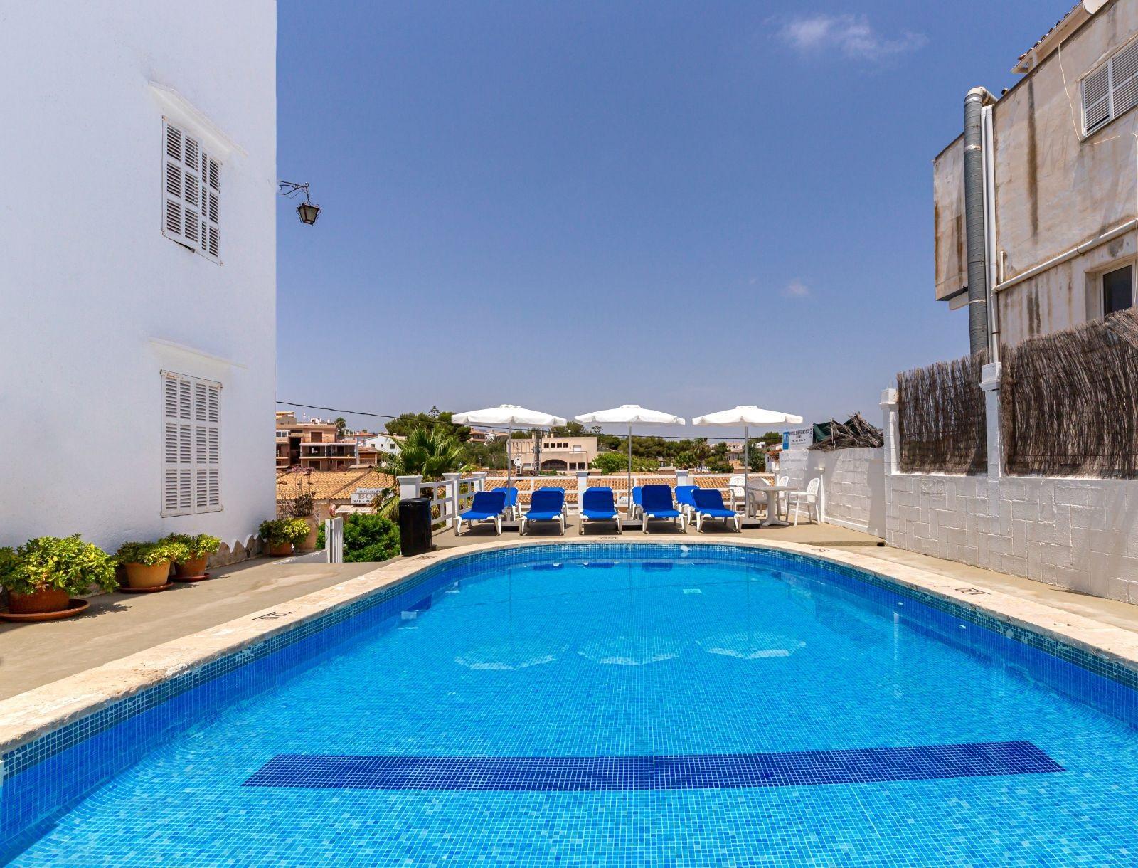 Hostal Residencia San Francisco Portocolom  Exterior photo